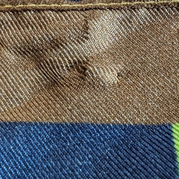 SOLD 100% Silk Scarf - Made in Italy - Picture 8 of 9